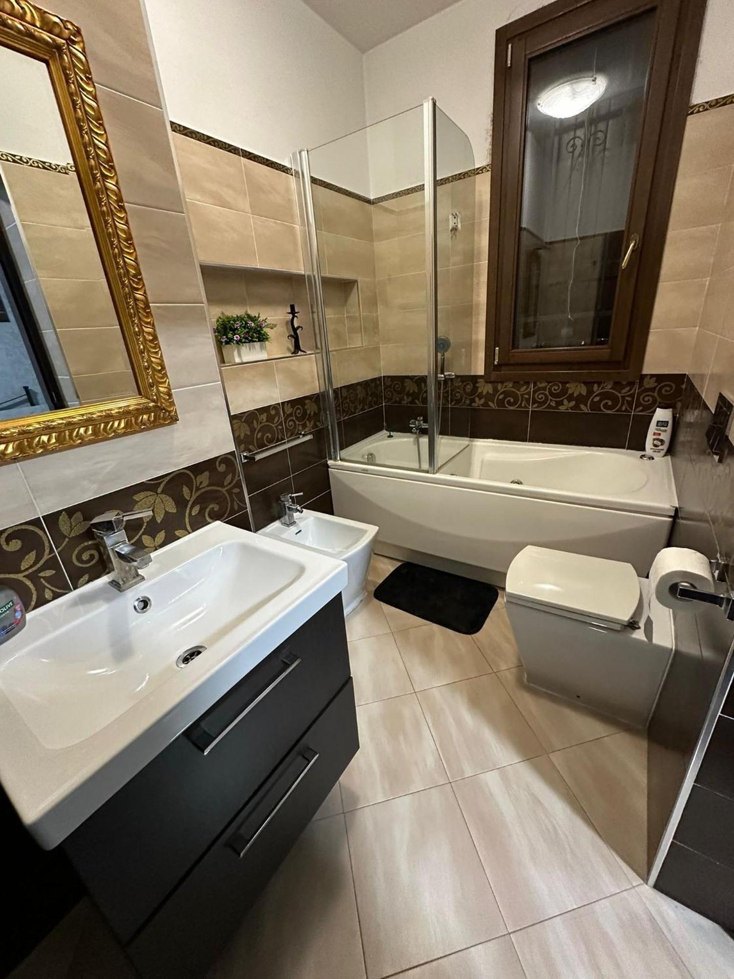 B&B Le Palme Castel Maggiore Exterior photo